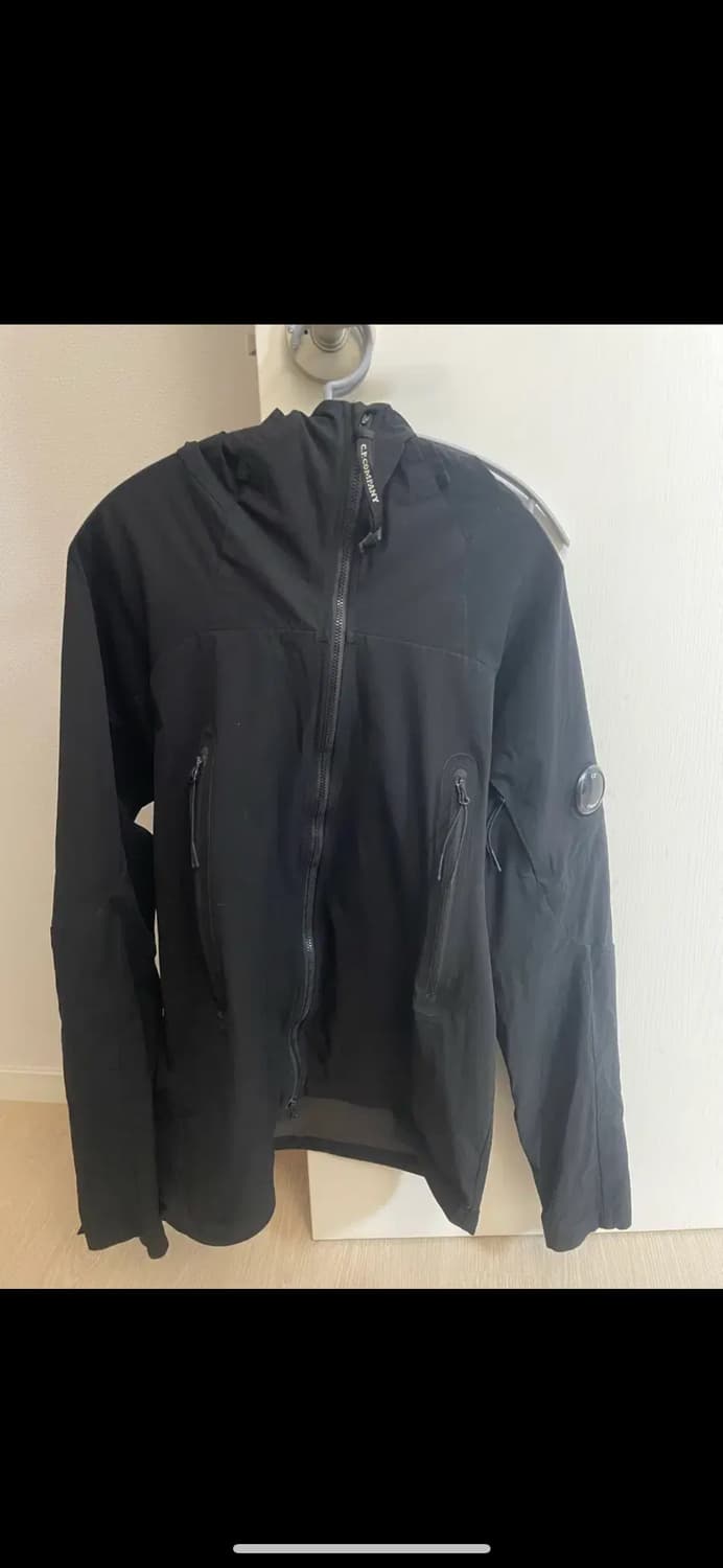 Cp컴퍼니 프로텍 바람막이 상품이미지1