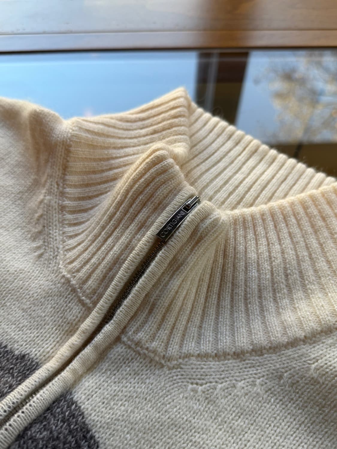 꼬르띠지아니 짚업 니트 100 상품이미지8