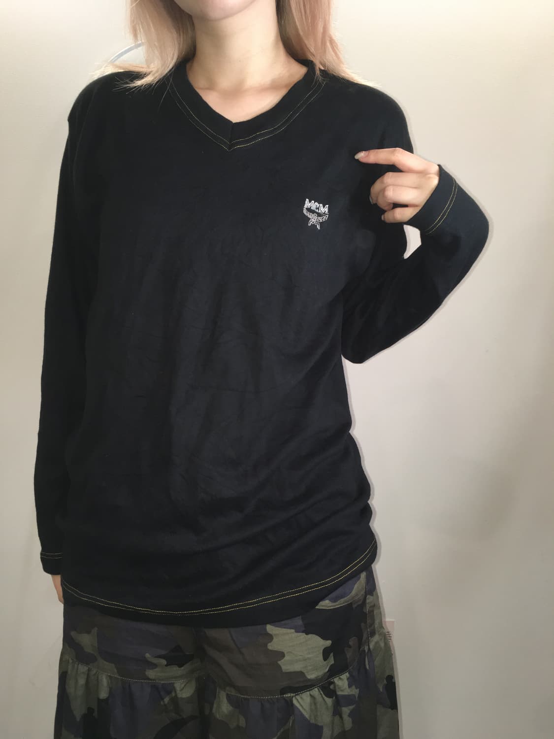 MCM 블랙 롱슬리브 티셔츠 상품이미지4
