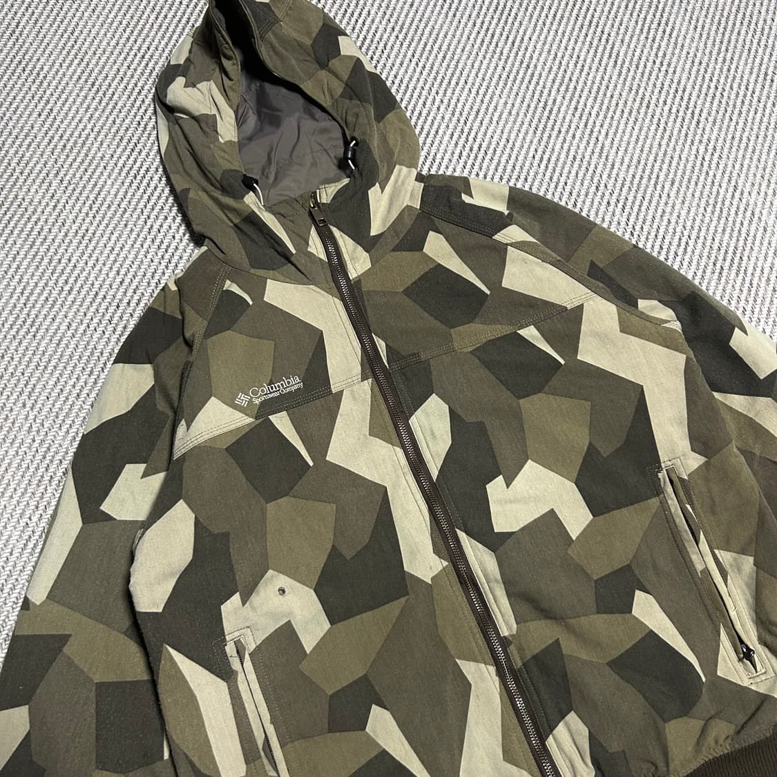 [L] Columbia 컬럼비아 카모 패턴 누빔 후드집업 점퍼 상품이미지3