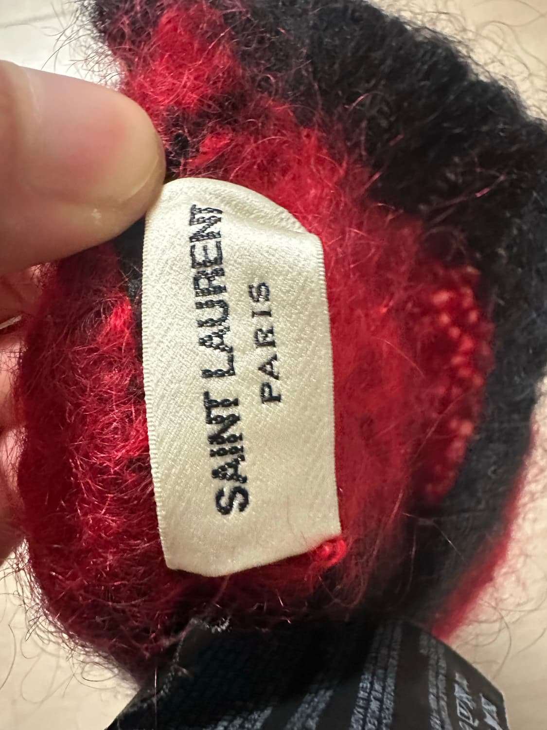 생로랑 13FW 모헤어 비니 상품이미지3