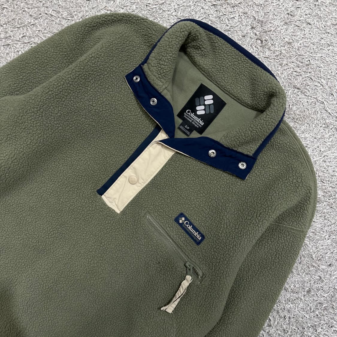 [90-95] 컬럼비아 반버튼후리스 상품이미지1