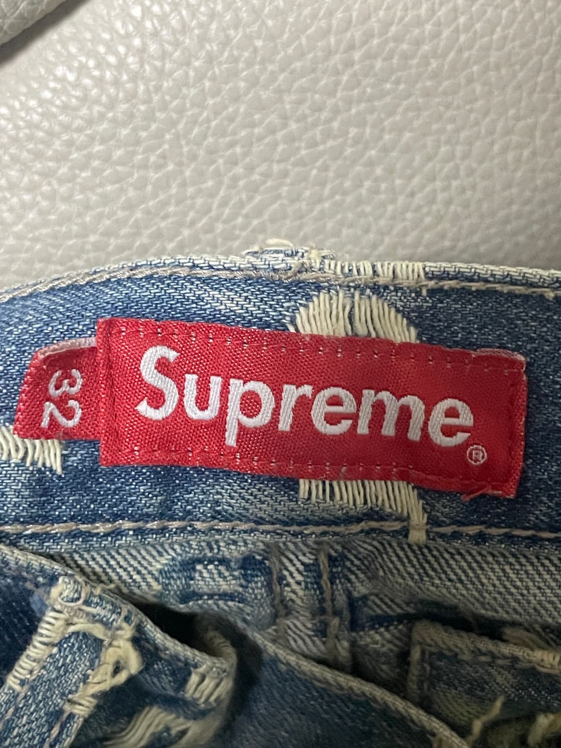 [32] 슈프림 21SS 프레이드 레귤러 진 상품이미지2