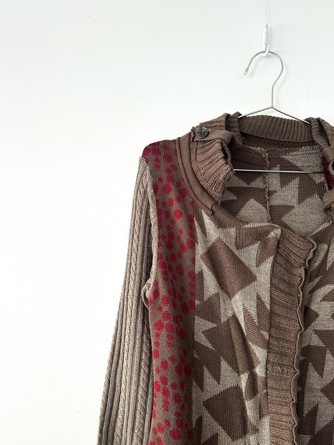 Cut out patch pattern cardigan 상품이미지2