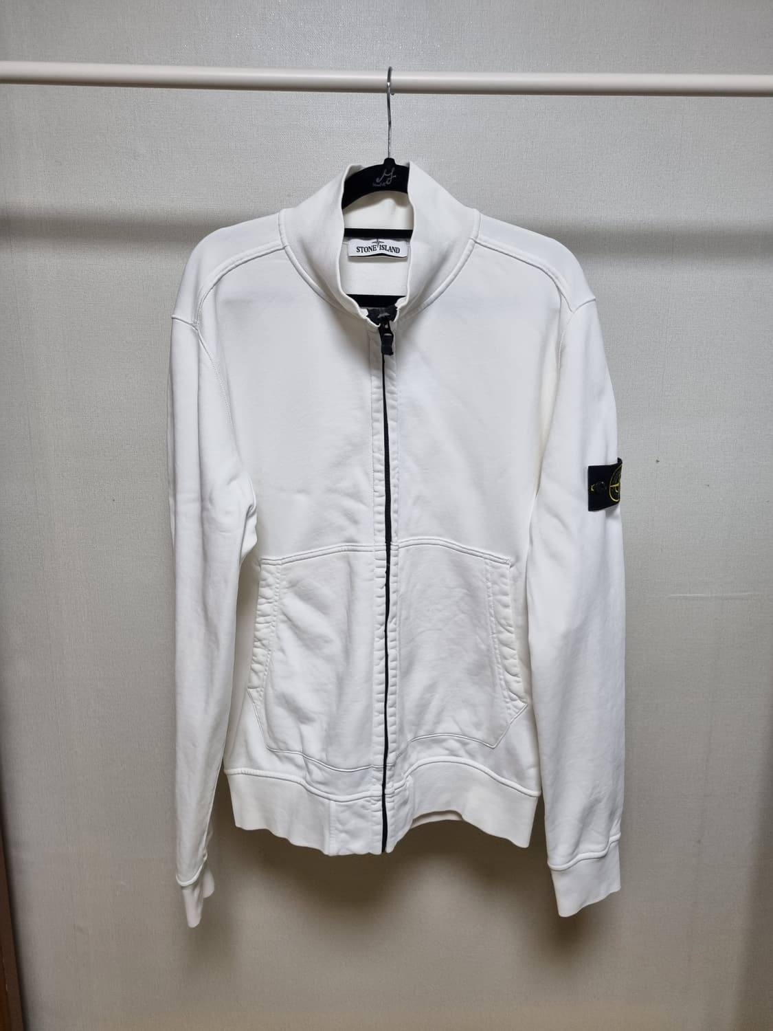 [L] 스톤아일랜드 화이트 집업 상품이미지1