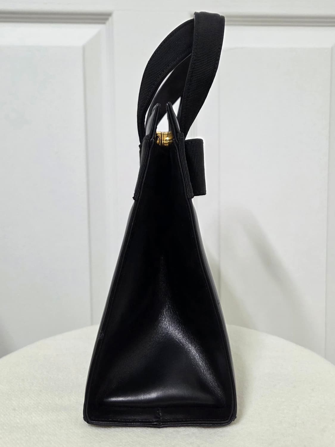 살바토레 페라가모 바라 리본 탑 핸들백 상품이미지9