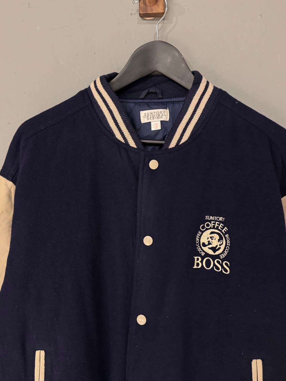 산토리 커피 보스 가죽 울 바시티자켓 상품이미지5