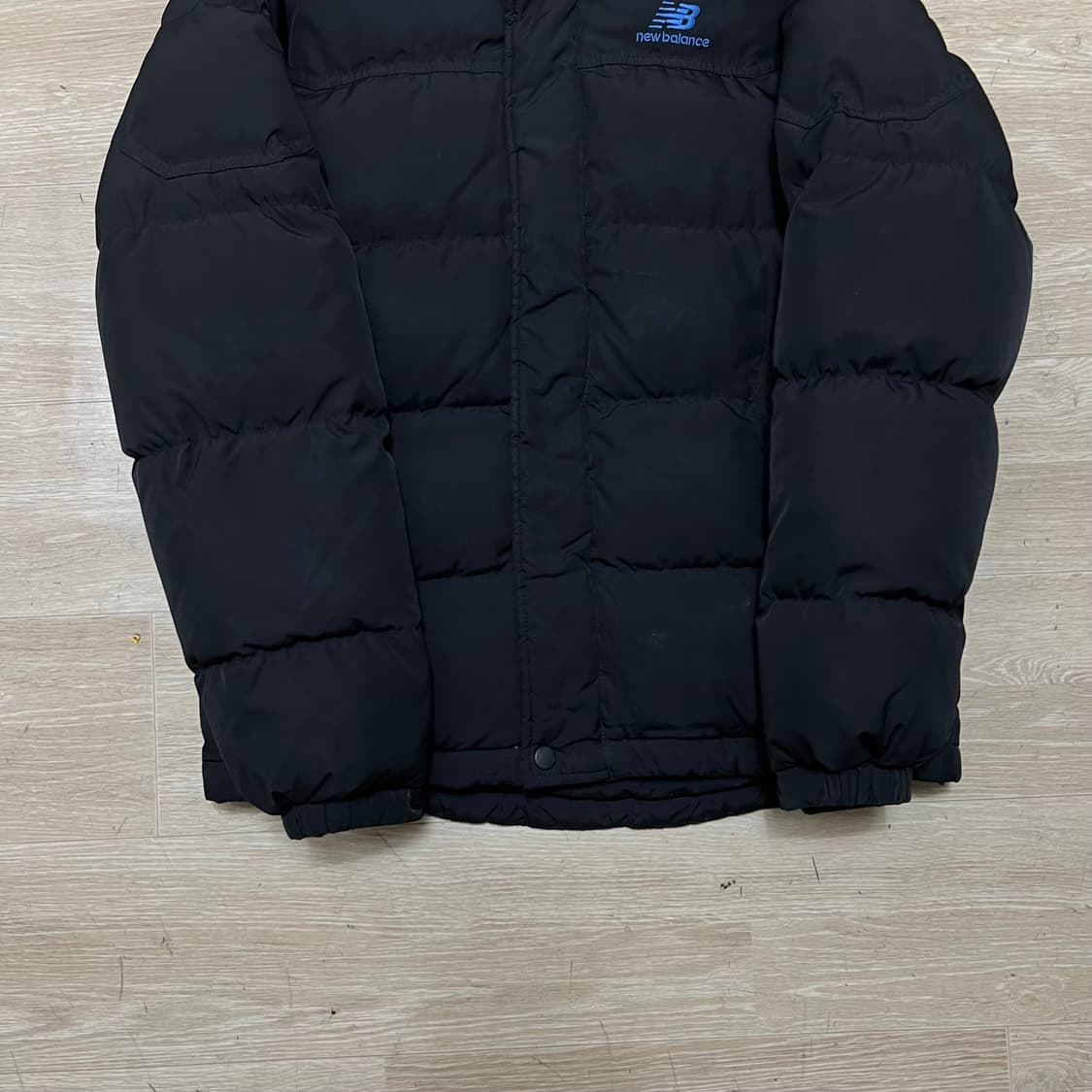 뉴발란스 여성 덕다운 후드 푸퍼패딩 점퍼 [블랙] S/90 상품이미지3