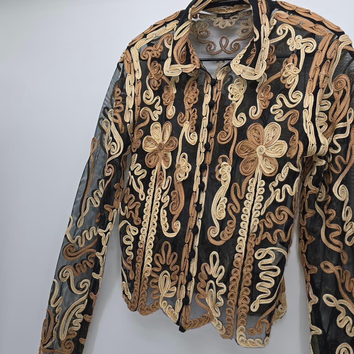 시스루 자수 패턴 블랙 메쉬 브라우스 상품이미지8