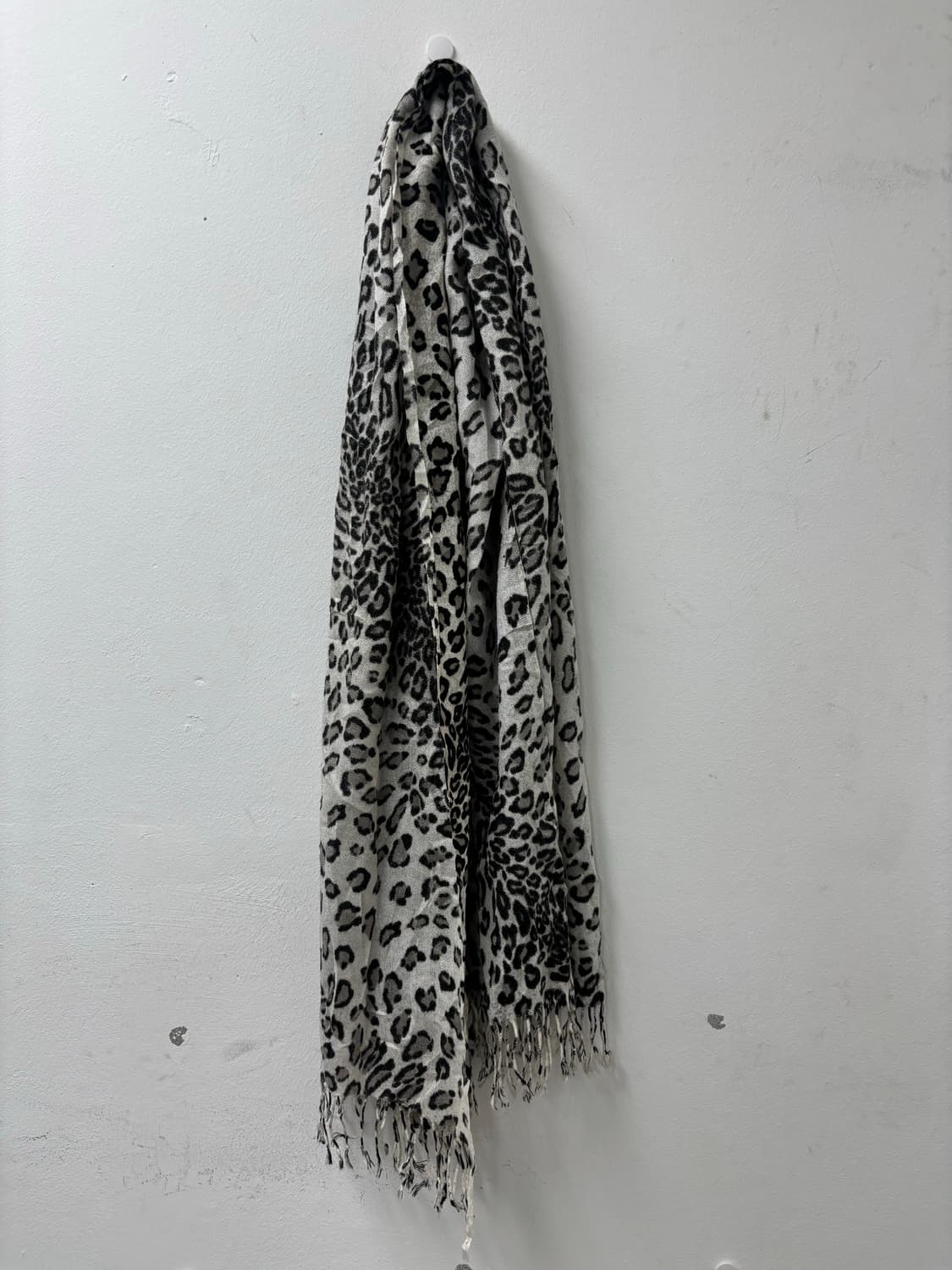 “Vintage” Leopard Scarf 상품이미지3