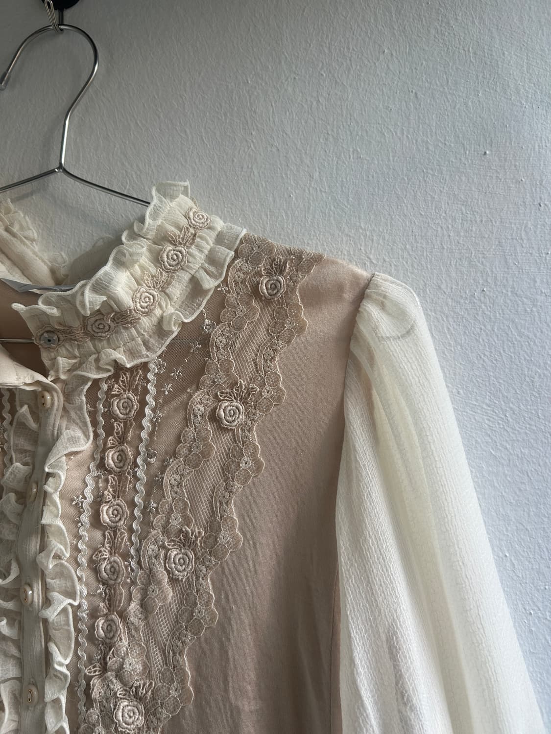 rosey blouse 상품이미지2