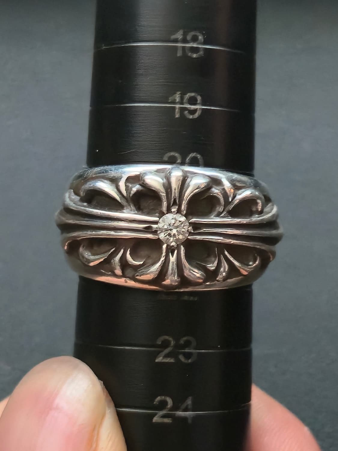 크롬하츠 플로랄 크로스링 1p 상품이미지1