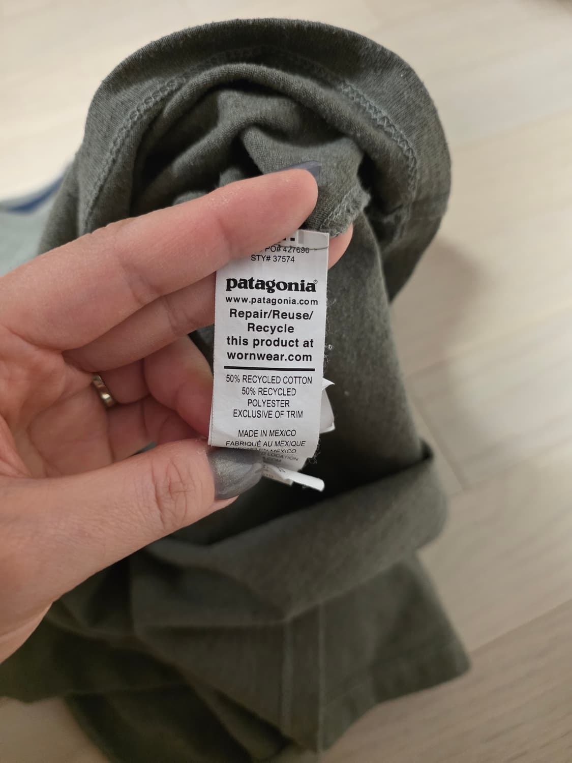 파타고니아 롱슬리브 카키 - S size 상품이미지3