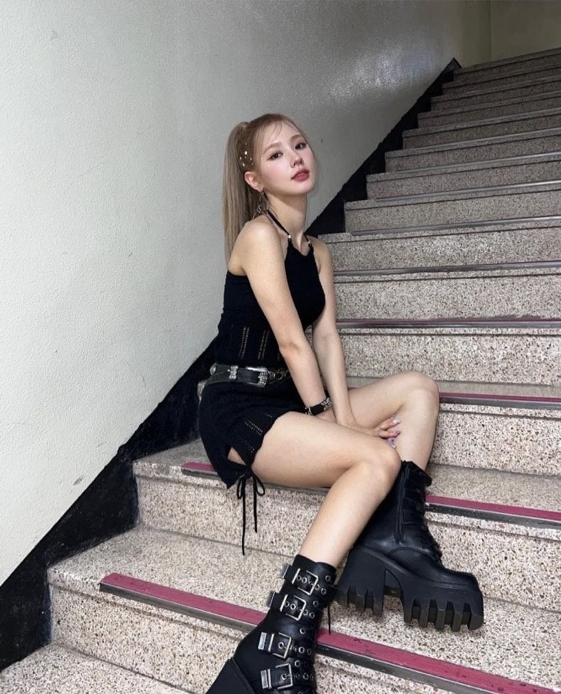 페인오어플레져 홀터 니트탑(초커포함) 블랙 상품이미지3