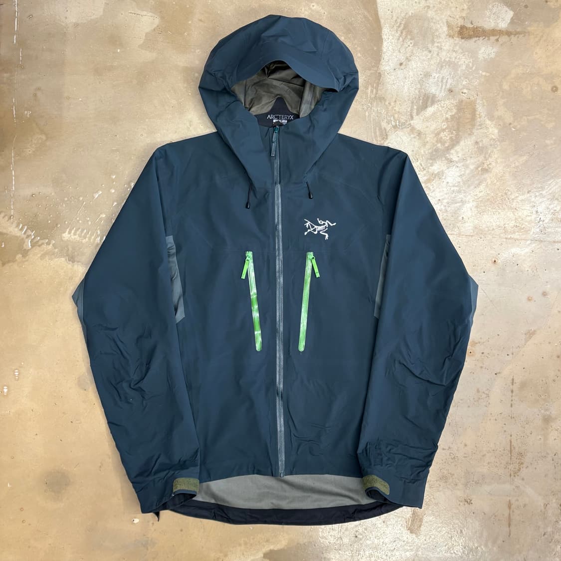 S 아크테릭스 고어텍스 알파 SV 자켓 상품이미지2