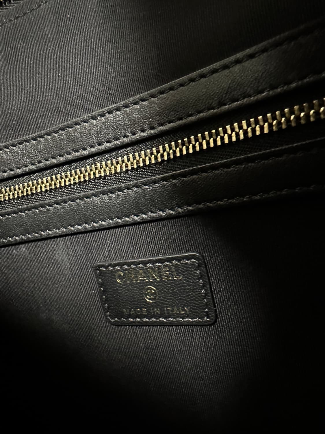 샤넬 램스킨 클러치 라지 금장 상품이미지5