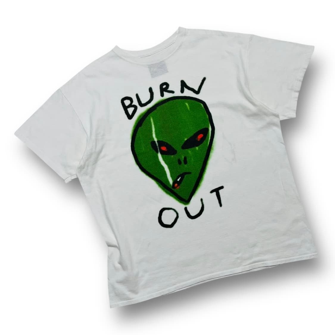 Dolls Kill 스모킹 에일리언 빈티지 반팔 티셔츠 상품이미지1