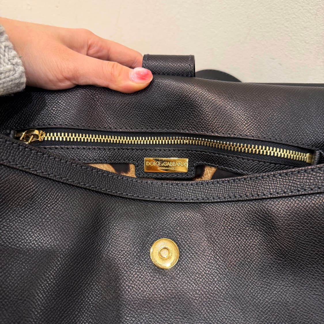 돌체앤가바나 골드 로고 토트백 탑핸들 숄더 스트랩 디테일 블랙 상품이미지9