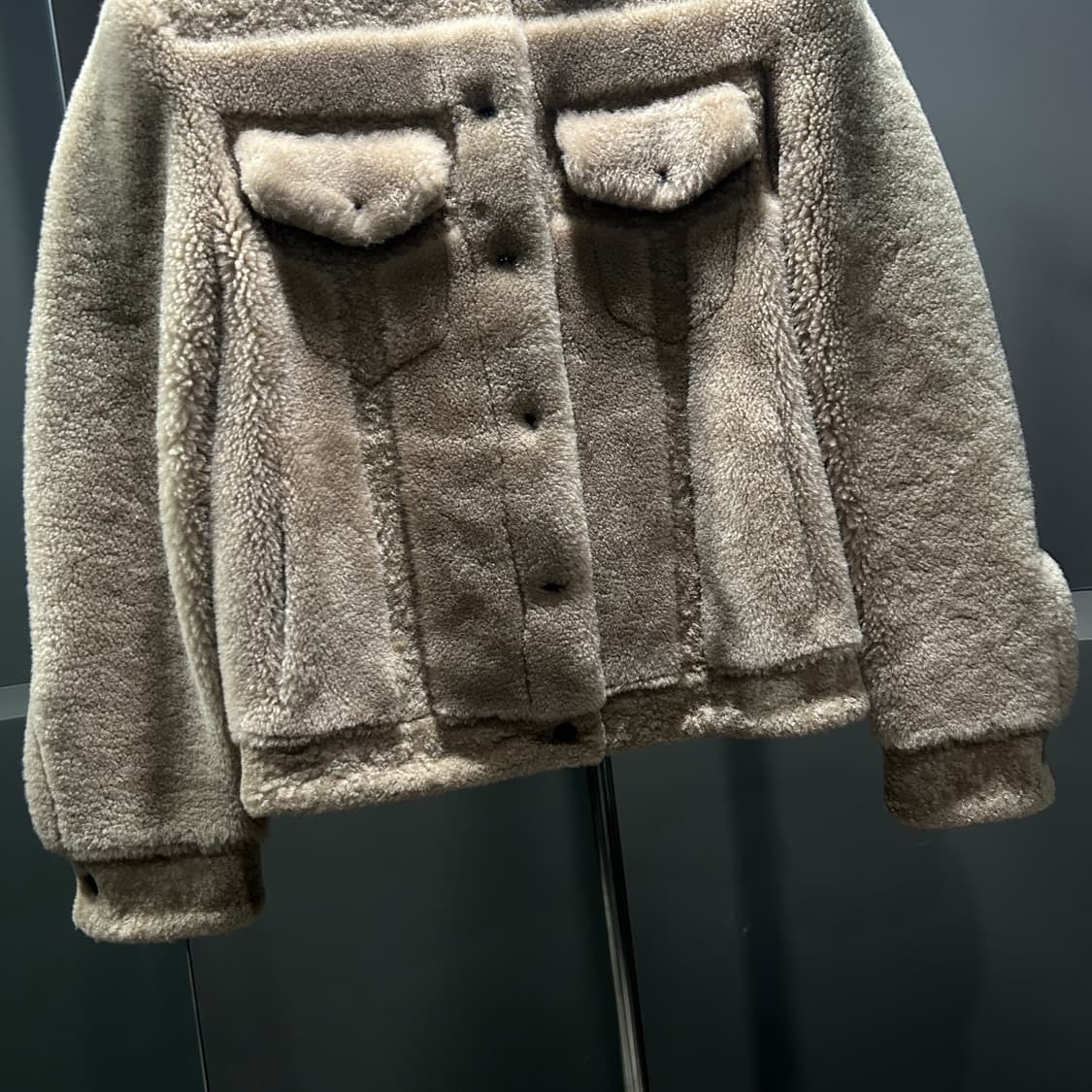 톰포드 램스킨 시어링 퍼 자켓 상품이미지3