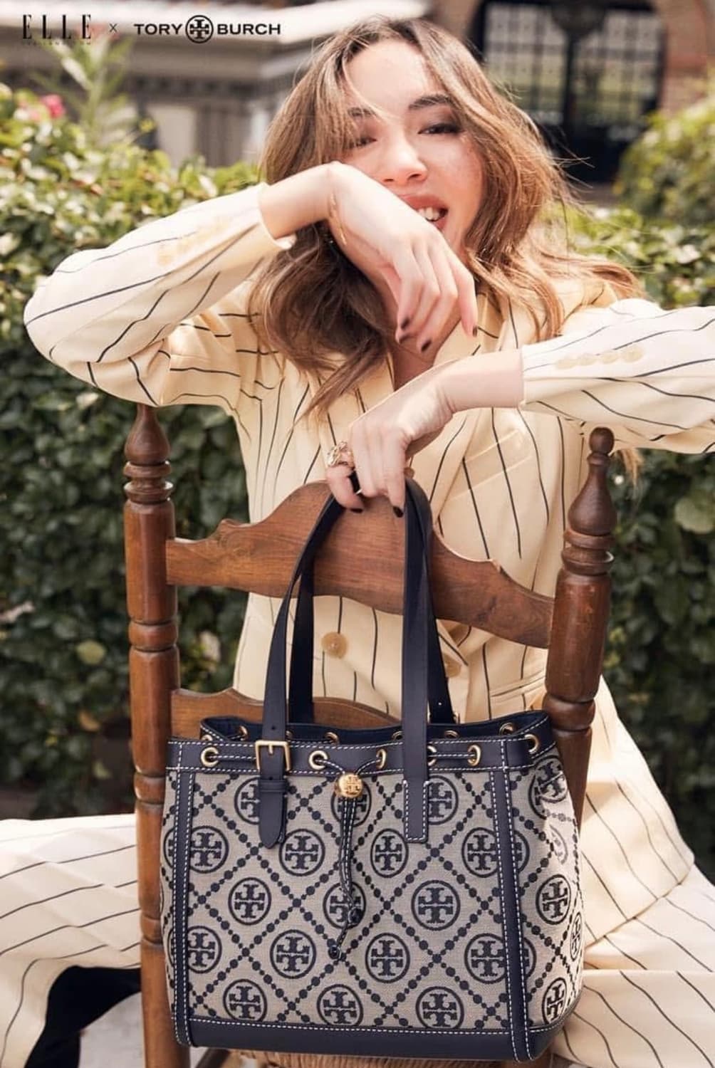 토리버치 T 모노그램 자카드 스몰 토트백 네이비 81803 상품이미지3