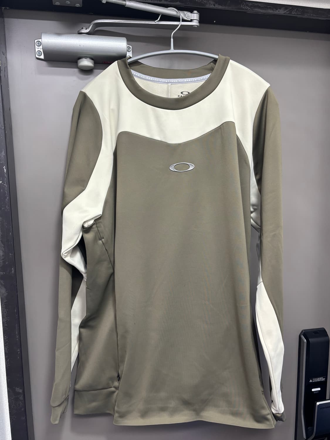 오클리 맨투맨 상품이미지1