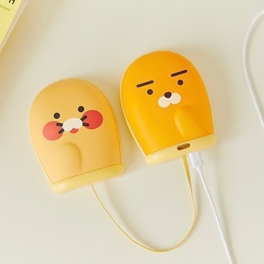 카카오프렌즈 춘식이 라이언 나눠쓰는 손난로 보조배터리 상품이미지1