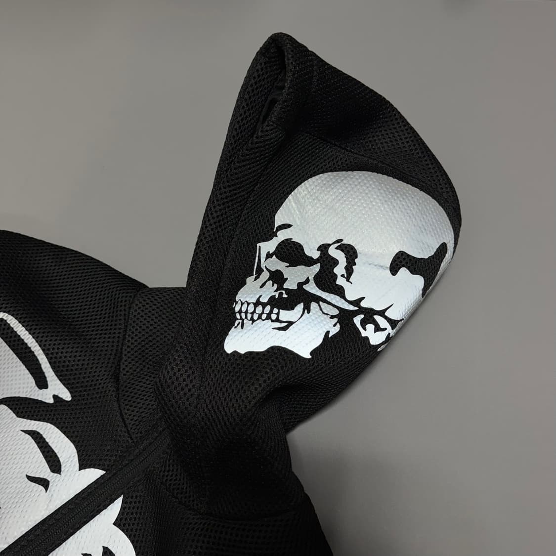 VANSON 블랙컬러 폴리에스터 본 프린트 매쉬 후드 집업 자켓 상품이미지8