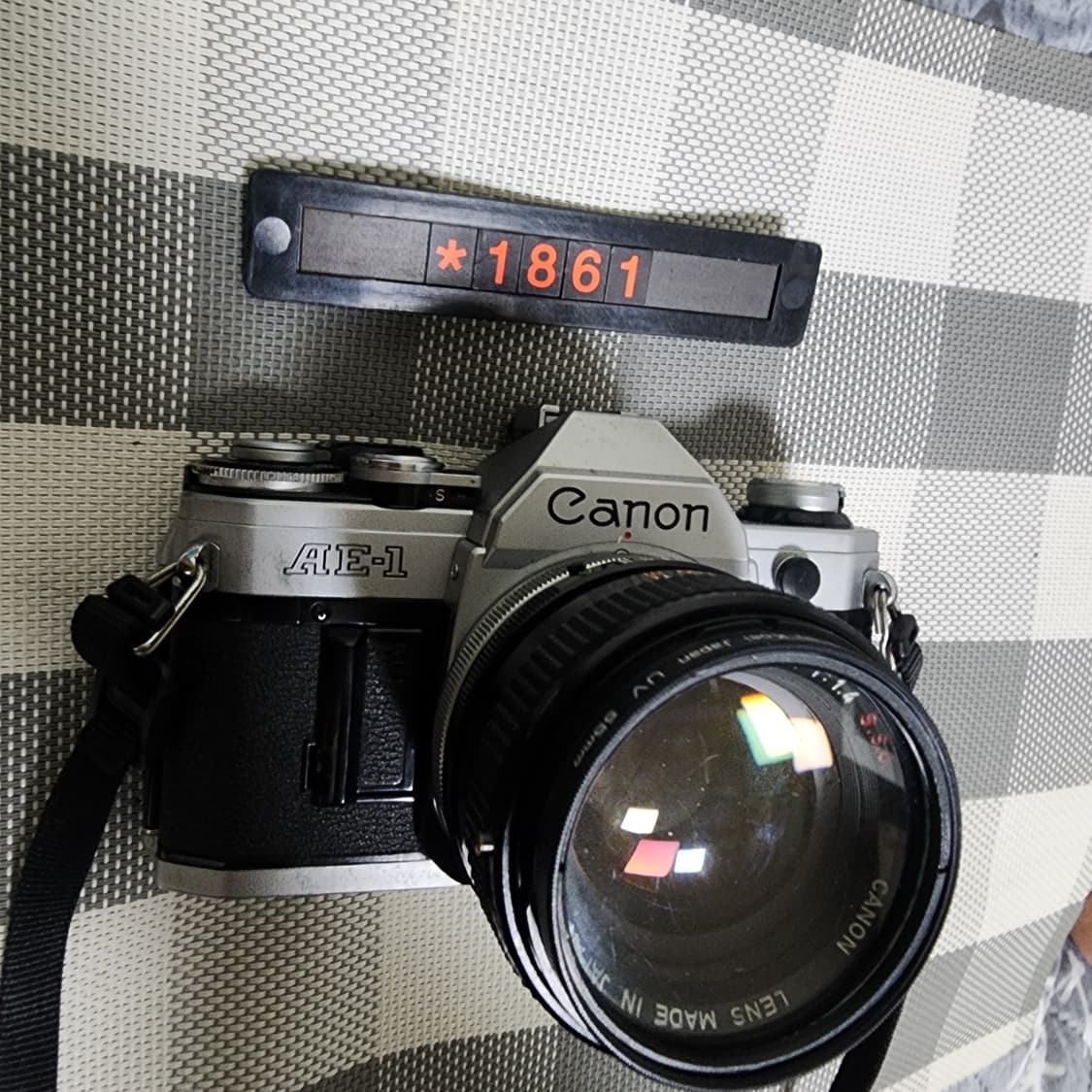 캐논 AE-1 필름카메라 실버바디 1.4 단렌즈 데이터백 장착 상품이미지2