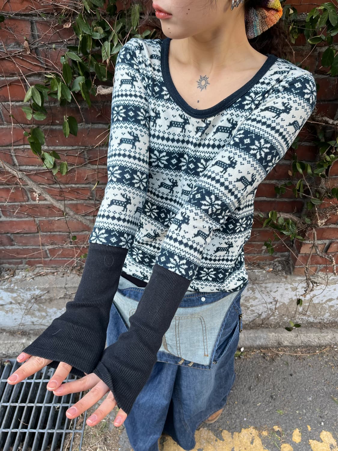 블루 네이비 노르딕 패턴 롱 슬리브 상품이미지2