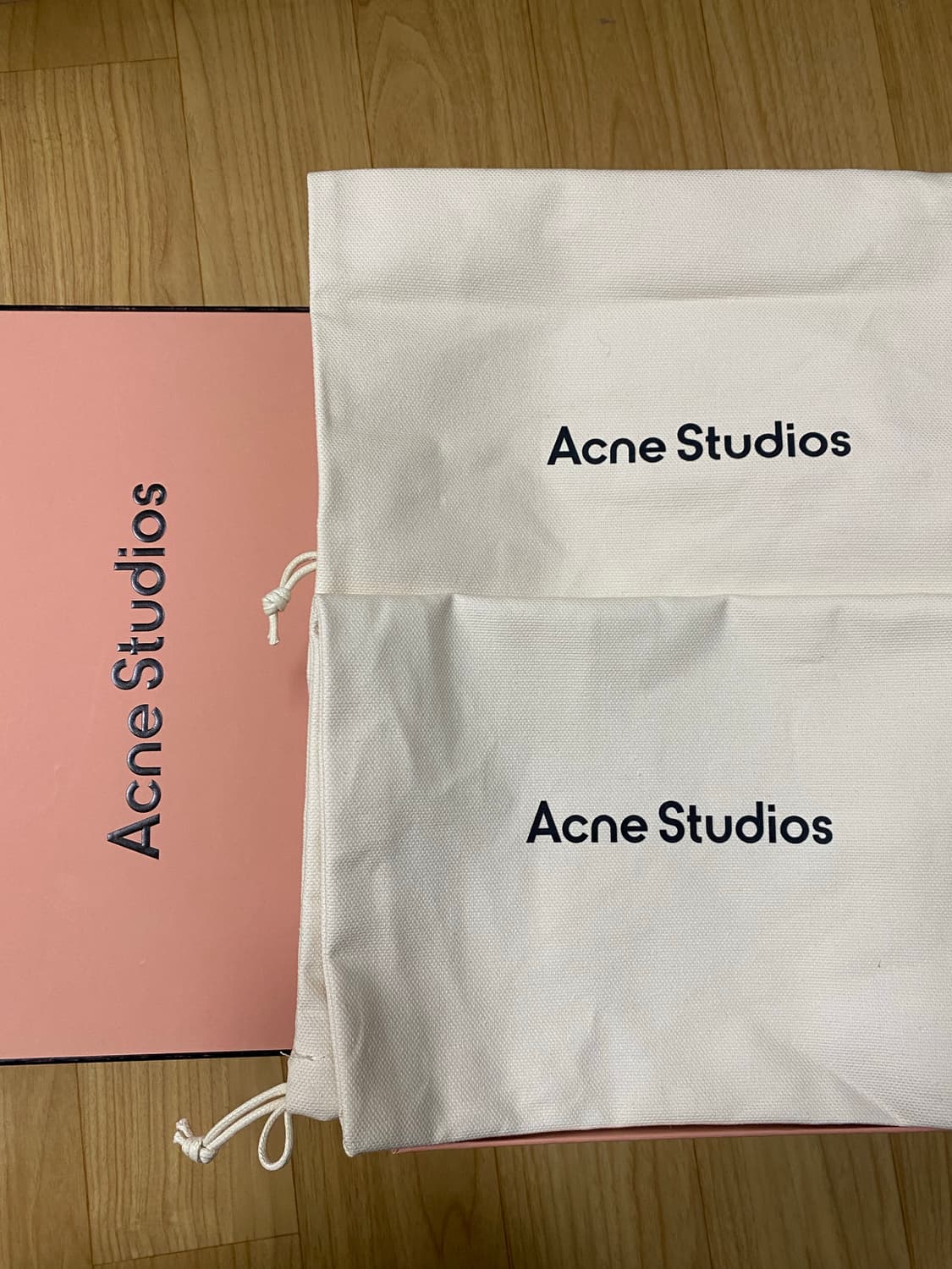 아크네 스튜디오 Bennie M 화이트 스니커즈 250(거의 새거) 상품이미지6