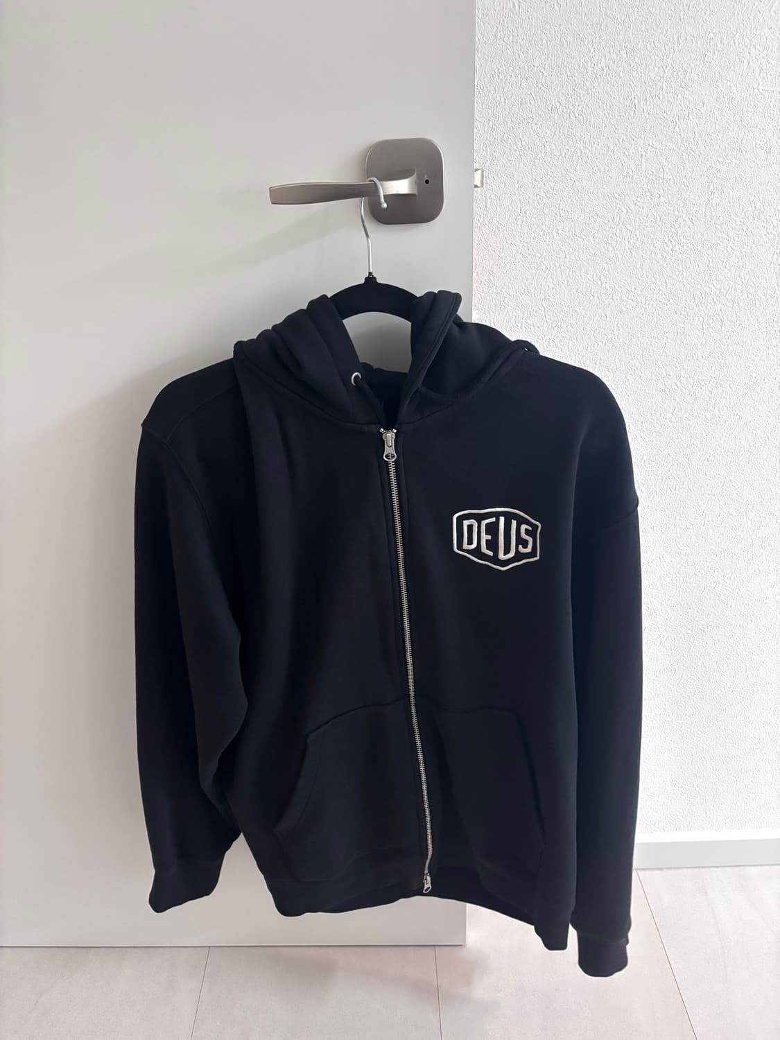 데우스 엑스 마키나 서울 후드집업 블랙 L 상품이미지2