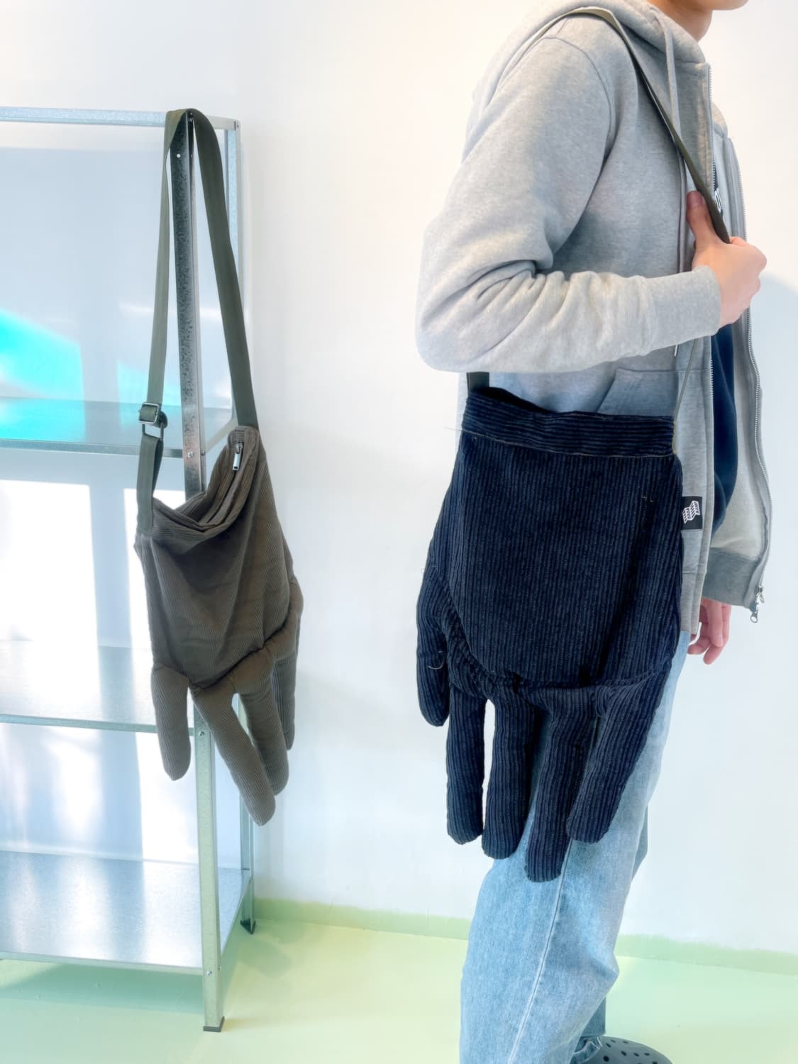 손모양 크로스백 🤚 상품이미지3