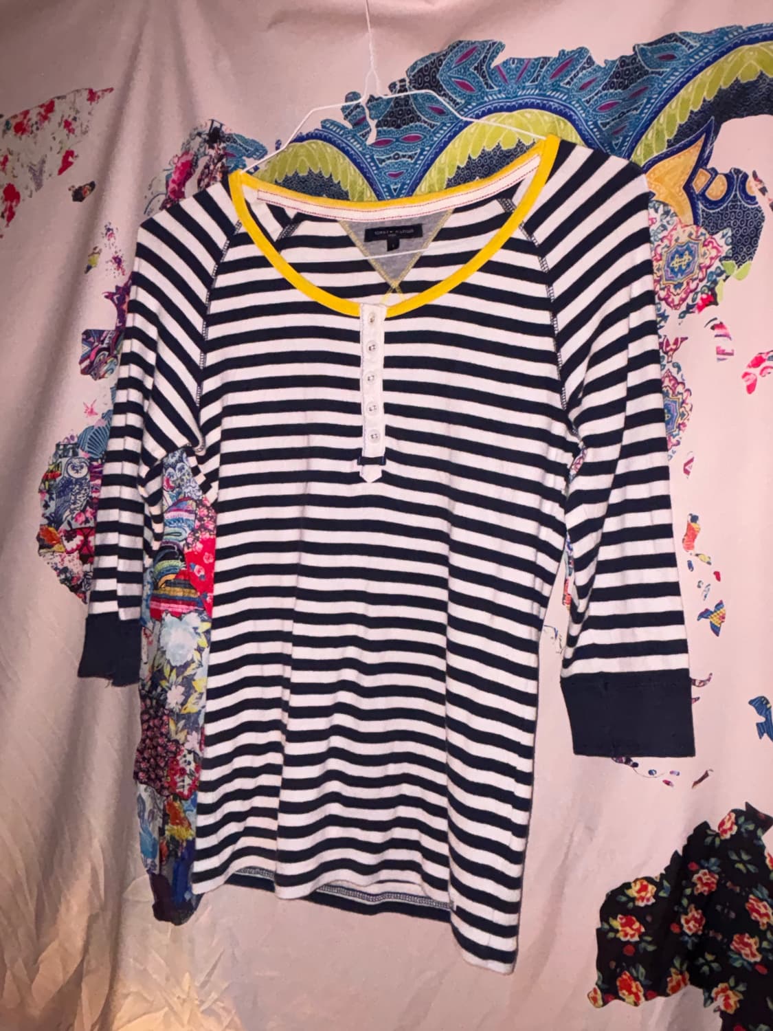 타미힐피거 스트라이프 네이비 옐로우 버튼 5부 티셔츠 핀터레스트 y2k 상품이미지1