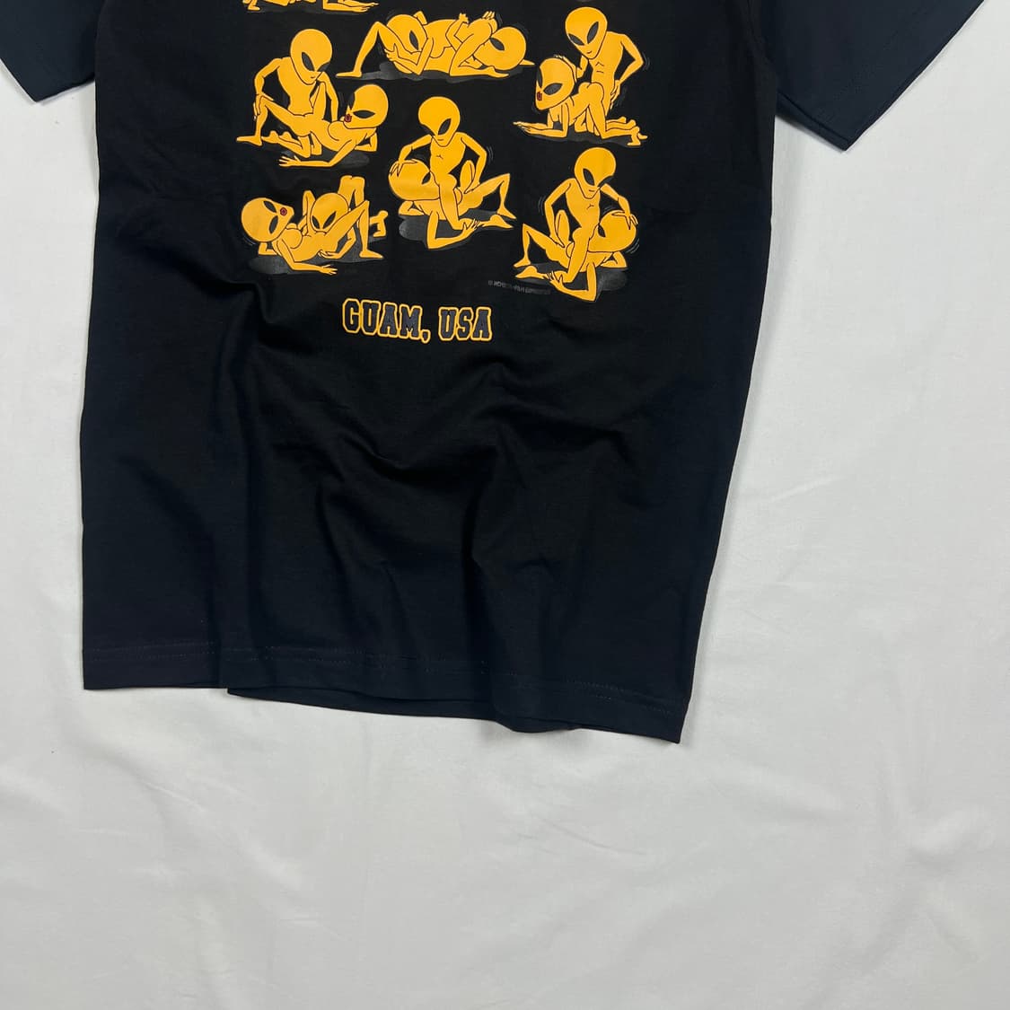 빈티지 에일리언 aliens 프린트 반팔티 상품이미지4