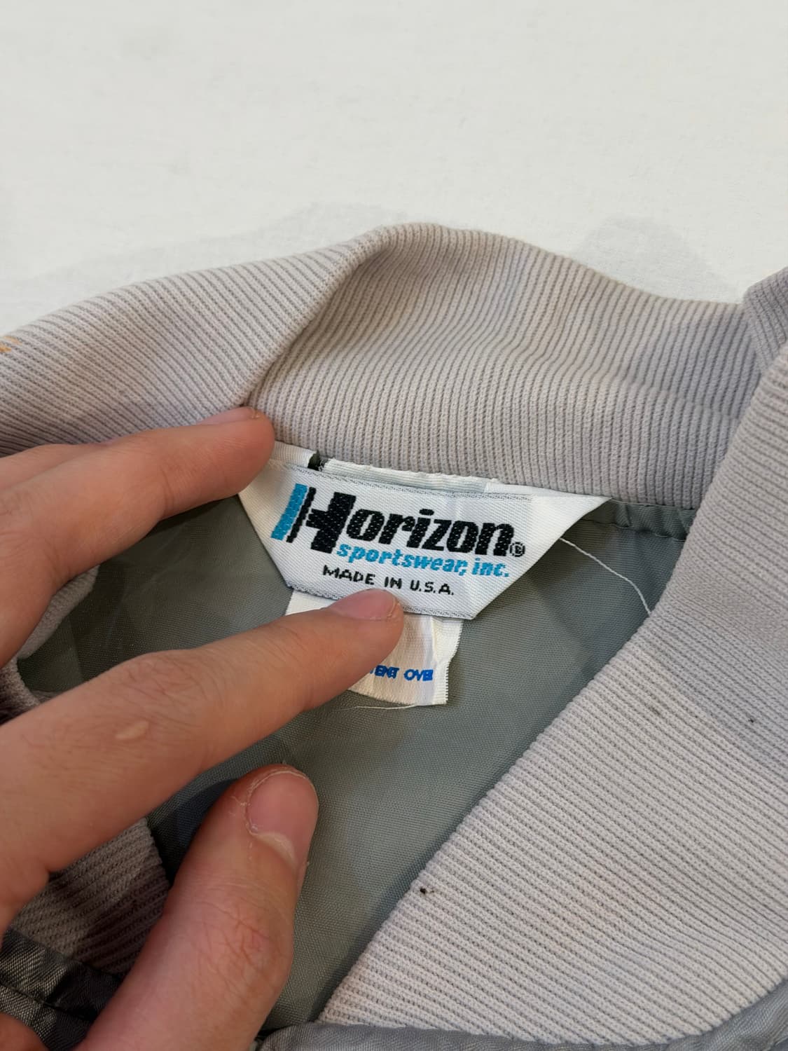 90s USA MADE 빈티지 새틴 봄버자켓 실버 상품이미지5