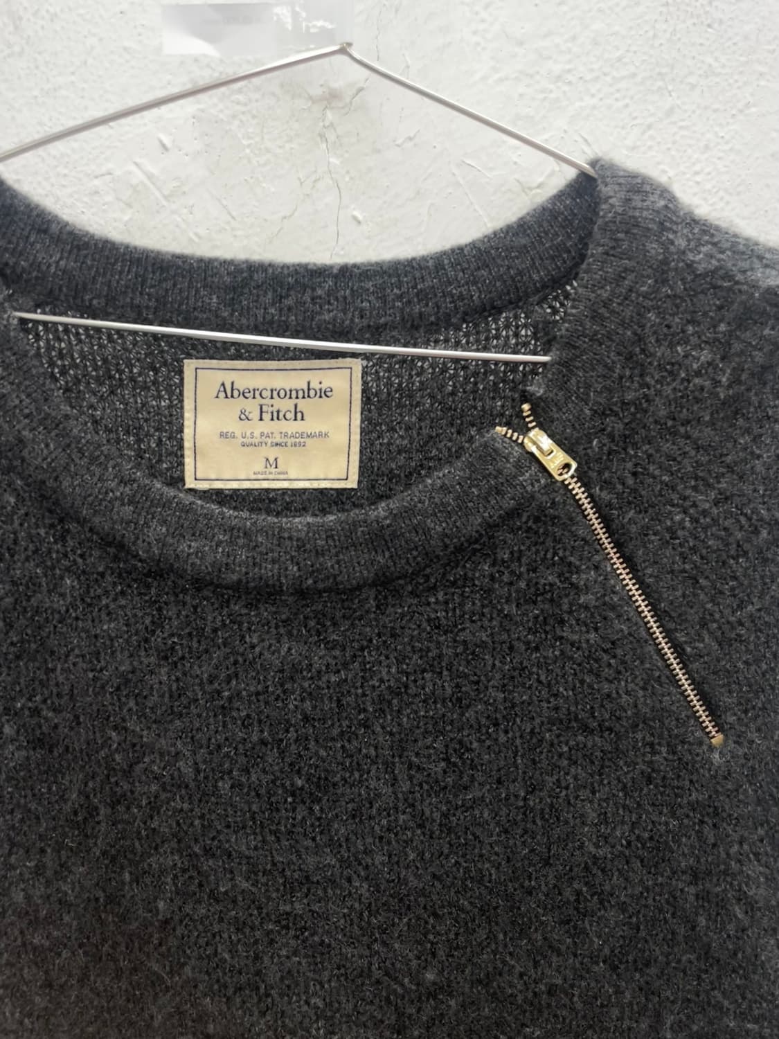아베크롬비 사이드지퍼 니트 상품이미지3