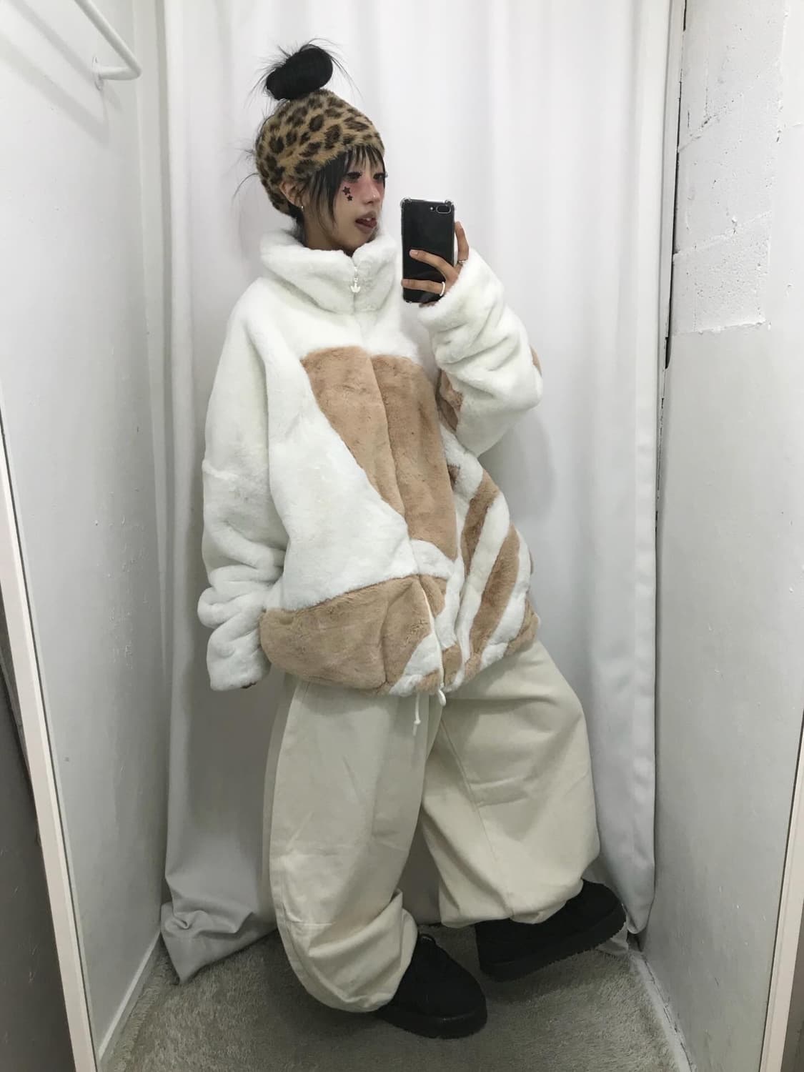 Adidas Originals Fur Jacket 상품이미지5