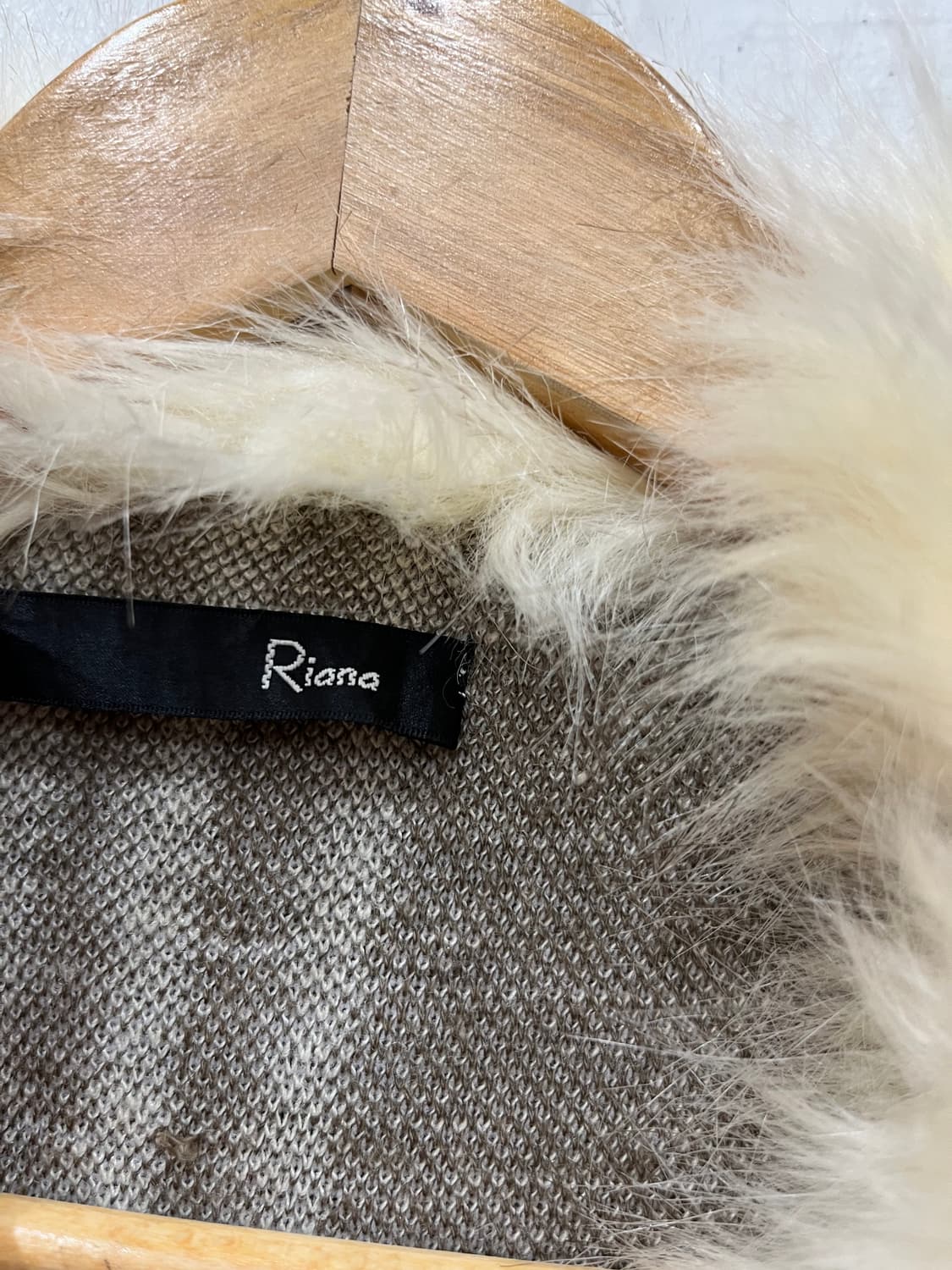 Riana JPN 퍼 트리밍 케이프 상품이미지6