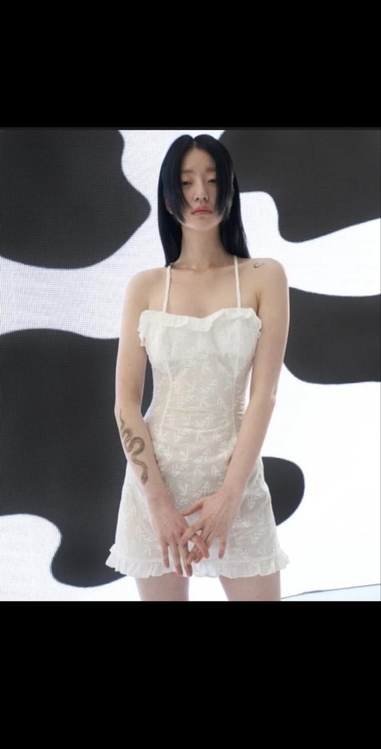 오드원아웃 원피스 새상품 상품이미지1