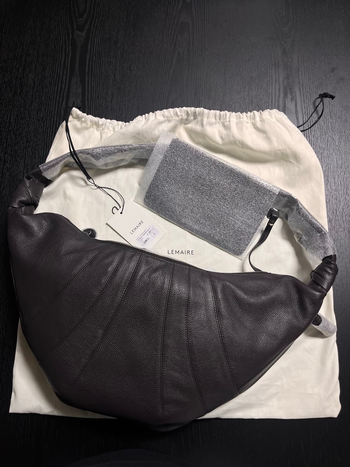 르메르 라지 크루아상백 그레인 레더 다크 초코 새상품 상품이미지1