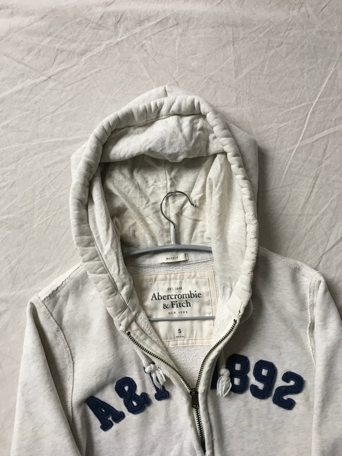 아베크롬비 데미지 패치로고 후드집업 상품이미지5