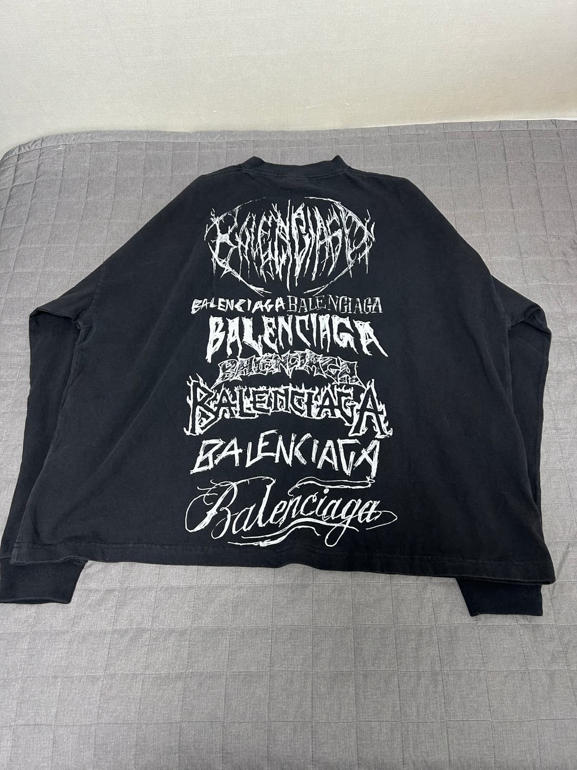 [2] 발렌시아가 DIY 메탈 로고 롱슬리브 티셔츠 블랙 상품이미지2
