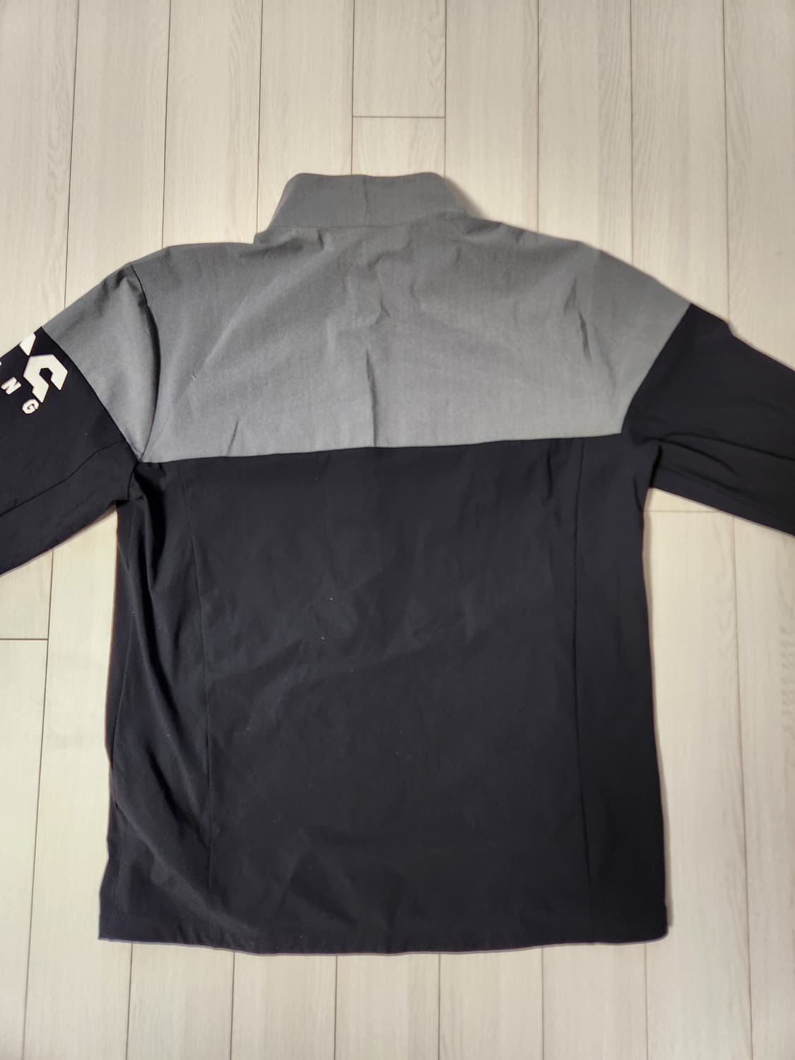 새상품급)아식스 트레이닝 트리코트 집업 자켓 사이즈105(xl)

여러  상품이미지7