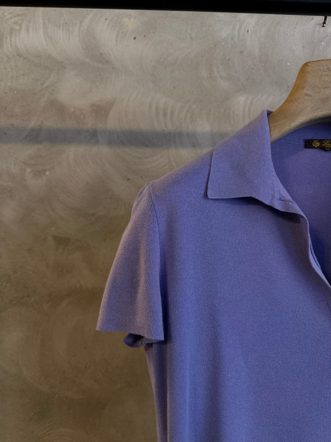 로로피아나 오픈칼라넥 티셔츠 55 상품이미지2