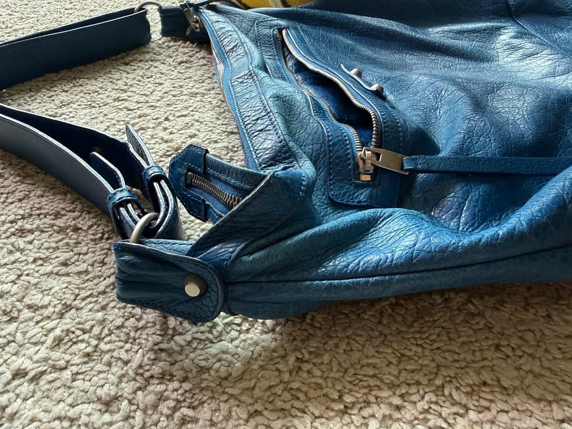 발렌시아가 클래식 데이 모터백 상품이미지3