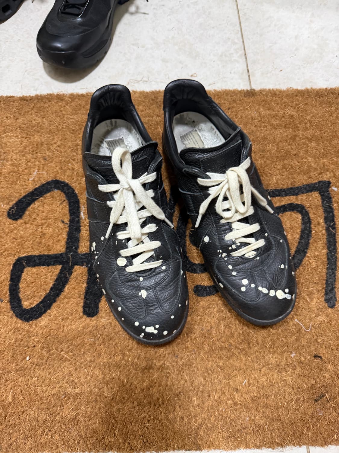 마르지엘라 페인팅스니커즈  상품이미지1