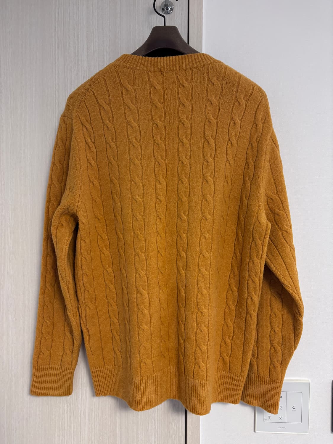 L 유니클로 머스타드 꽈배기 니트 상품이미지2