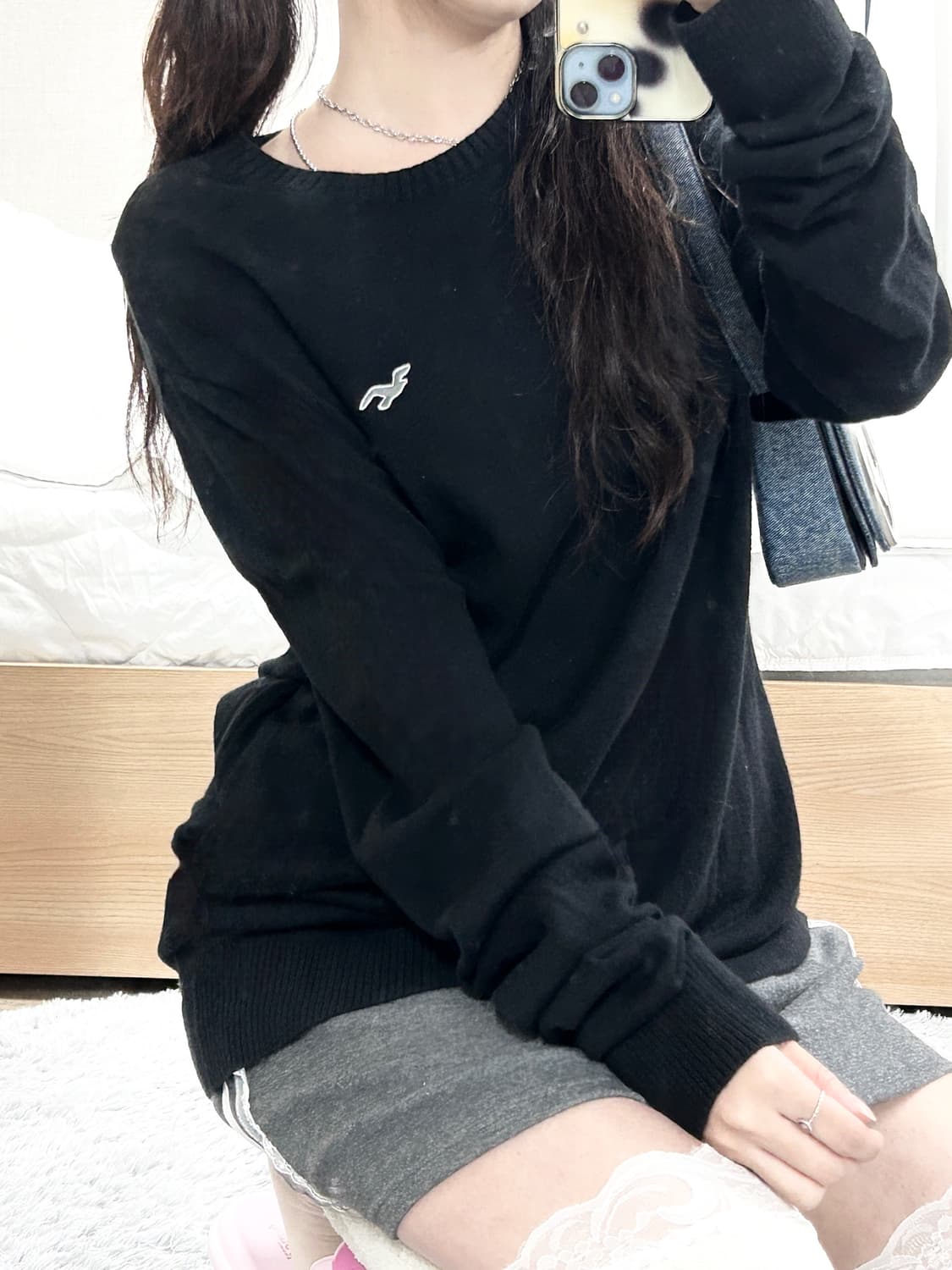 홀리스터 자수로고 블랙 니트 상품이미지4