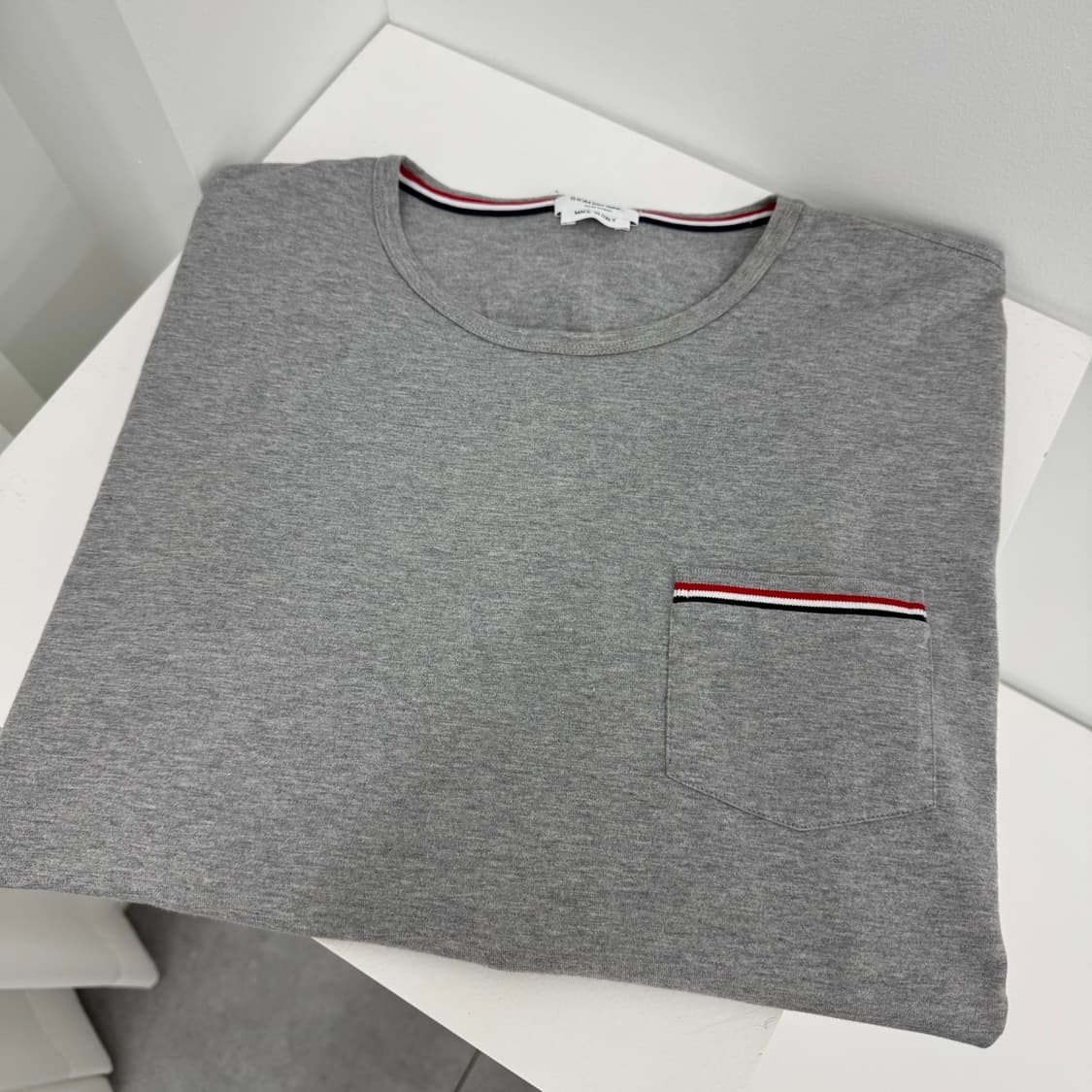 톰브라운 반팔  상품이미지1