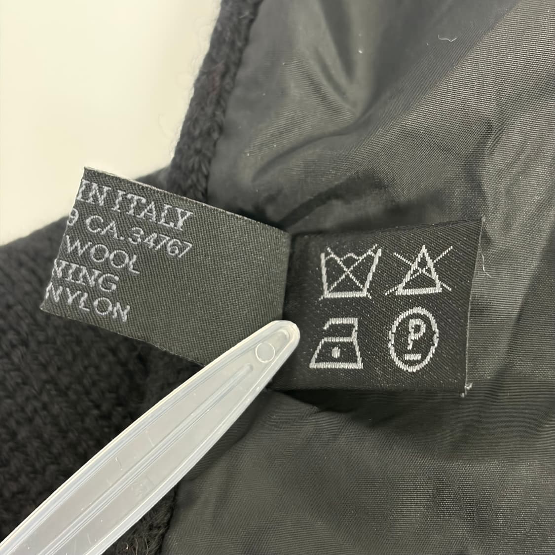 프라다 스포츠 포켓 리버시블 양면 울 나일론 머플러 목도리 상품이미지5